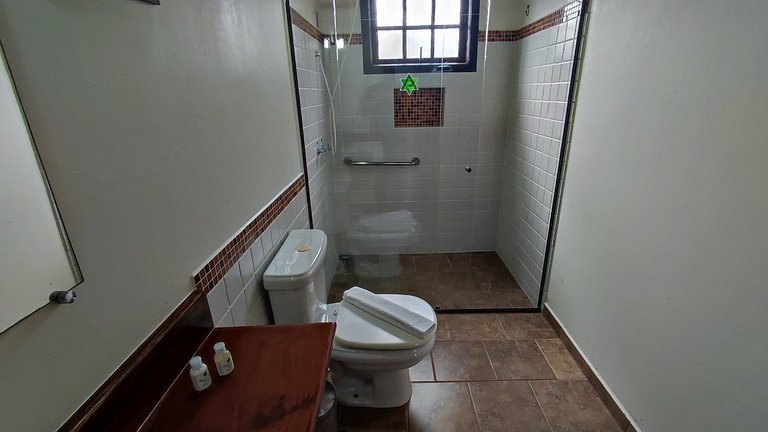 Suíte Luxo com ar-condicionado - Pousada Além das Formas