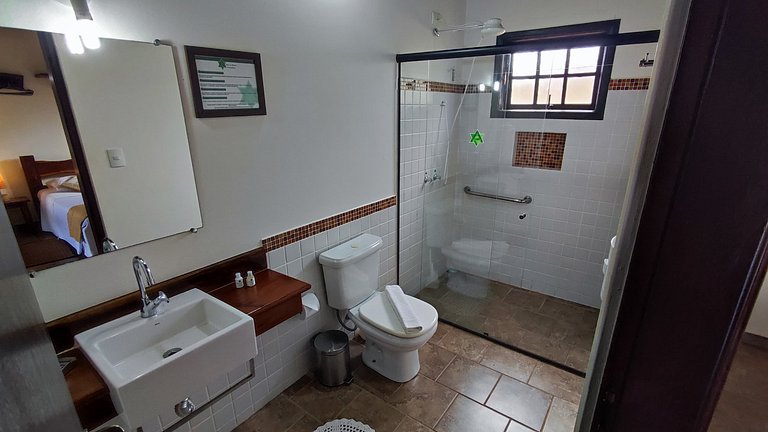 Suíte Luxo com ar-condicionado - Pousada Além das Formas