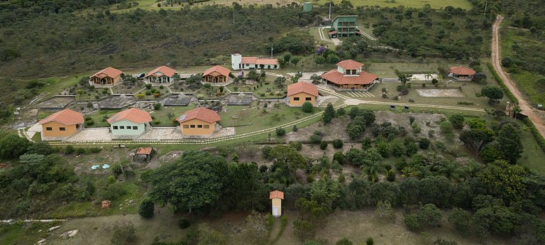 Suíte Luxo com ar-condicionado - Pousada Além das Formas