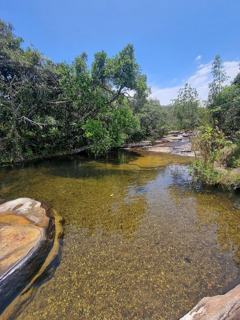 Suíte Luxo com ar-condicionado - Pousada Além das Formas