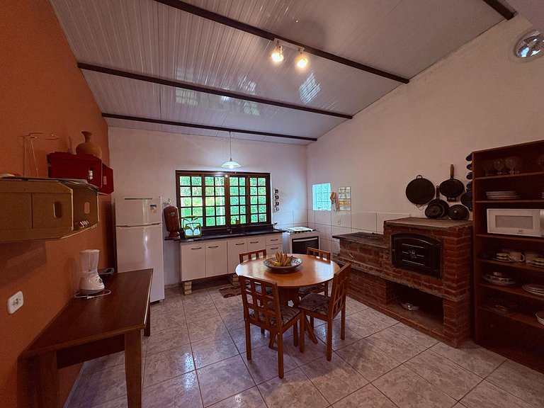 Casa Amarela – Refúgio na natureza – Rota do vinho