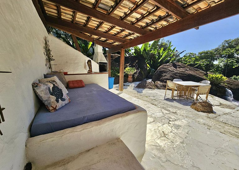 Villa com 6 suítes - Praia do Léo
