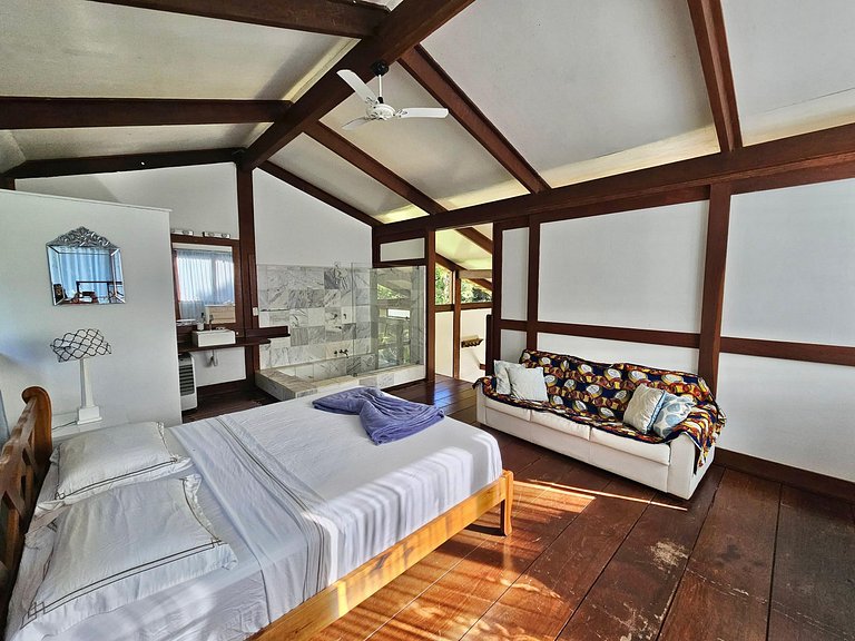 Villa com 6 suítes - Praia do Léo
