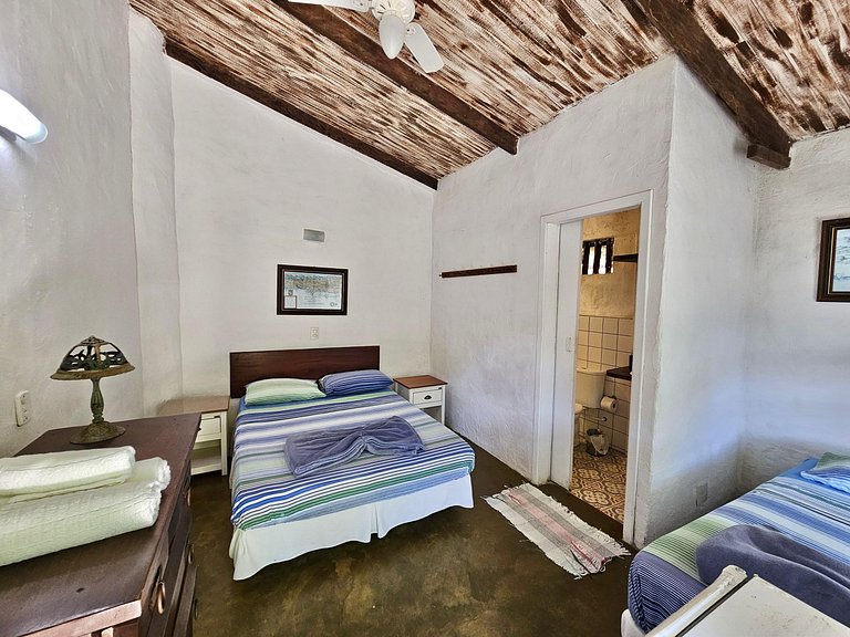 Villa com 6 suítes - Praia do Léo