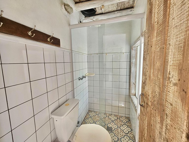 Villa com piscina, loft e 5 Suítes – Praia do Léo