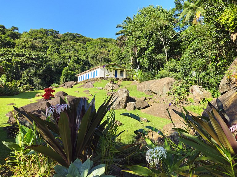 Villa com 6 suítes - Praia do Léo