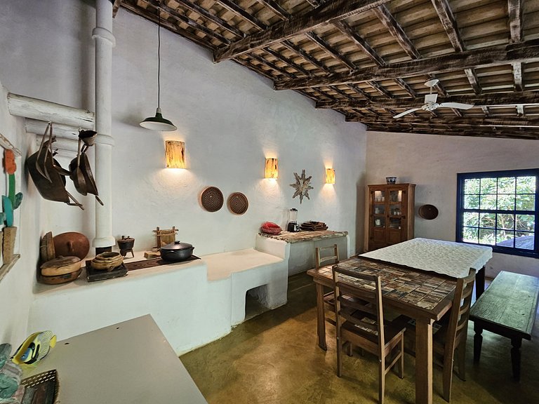 Villa com piscina, loft e 5 Suítes – Praia do Léo