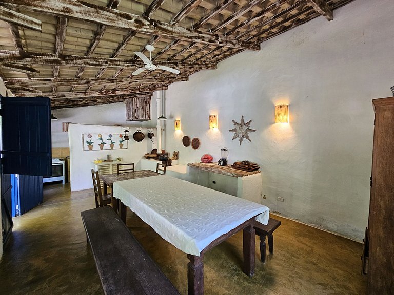 Villa com piscina, loft e 5 Suítes – Praia do Léo