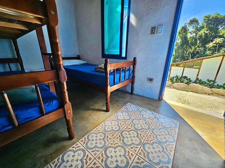 Villa com piscina, loft e 5 Suítes – Praia do Léo