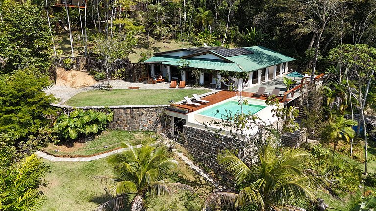Casa com Piscina Aquecida e Vista Para o Mar