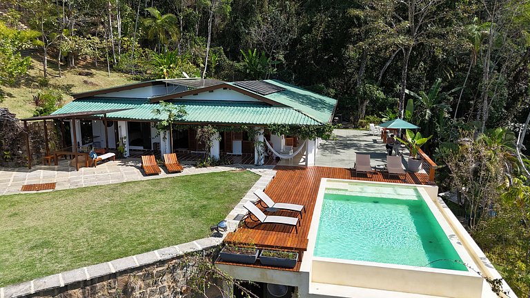 Casa com Piscina Aquecida e Vista Deslumbrante