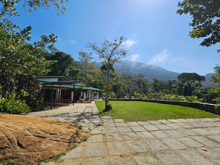 Casa com Piscina Aquecida e Vista Deslumbrante