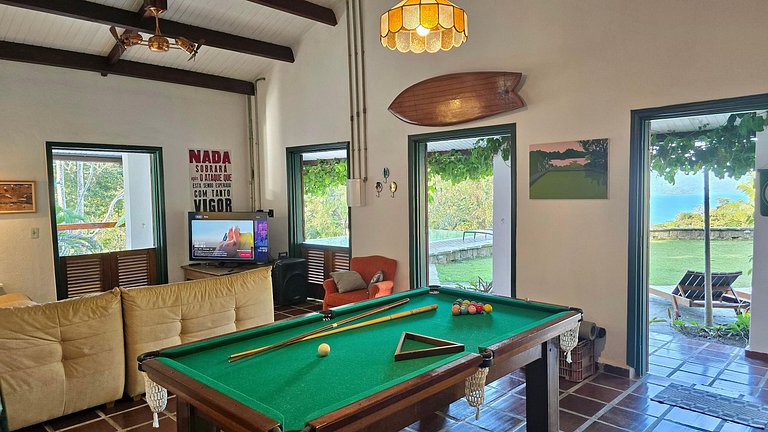 Casa com Piscina Aquecida e Vista Para o Mar