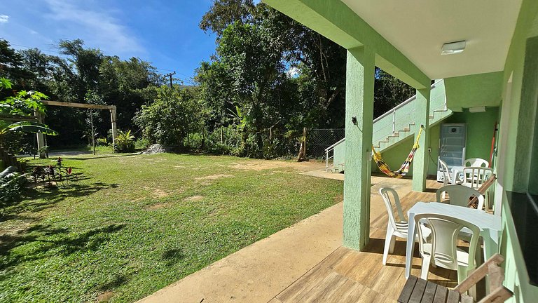 Suíte Perto da Praia de Ubatumirim - 2 pessoas