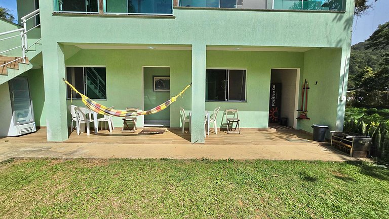 Suíte Perto da Praia de Ubatumirim - 2 pessoas