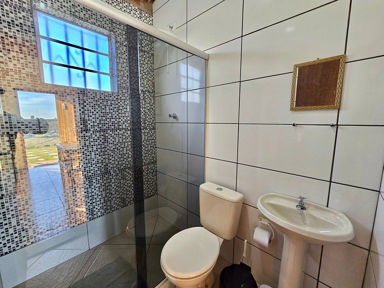 Chalé Vermelho - Pão Sobre as Águas